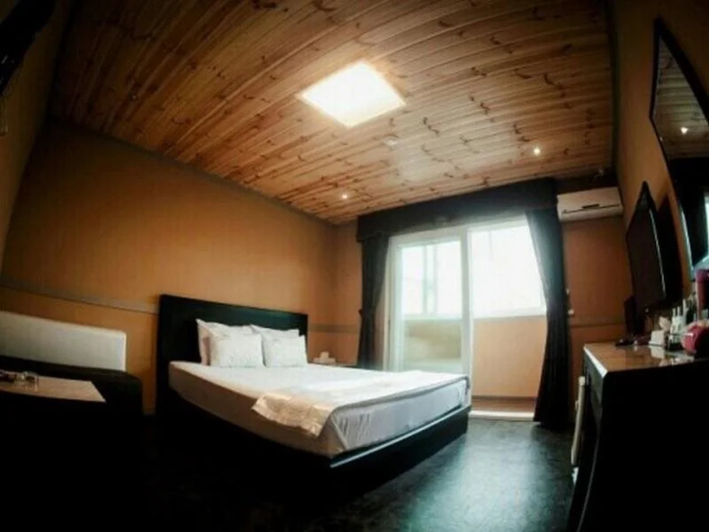 Goodstay Shilla Hotel