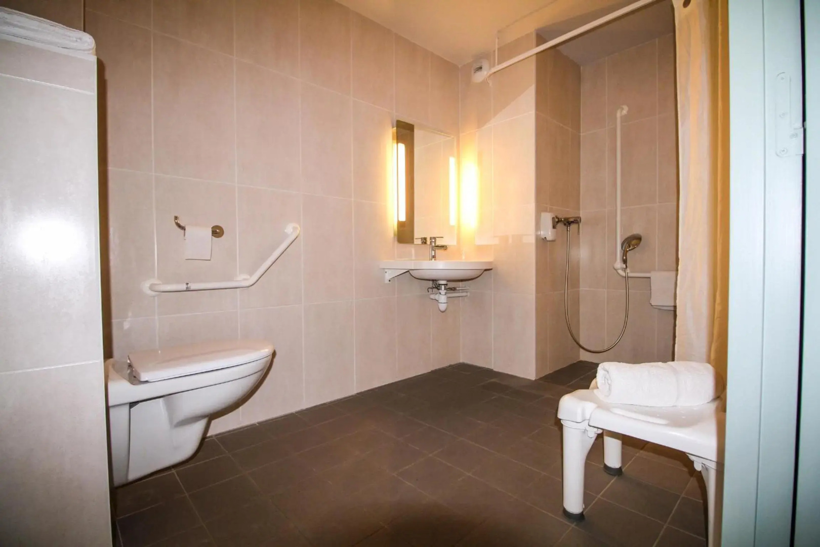 B&B Hôtel Montélimar Sud