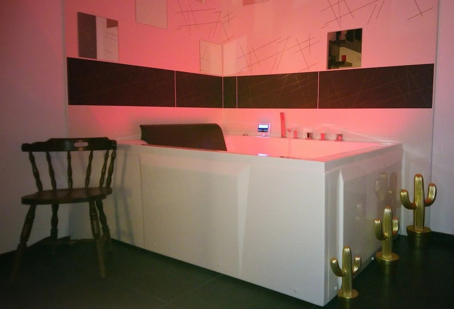 EpicuRooms - Maison d'Hôtes Romantique - Chambres à thème