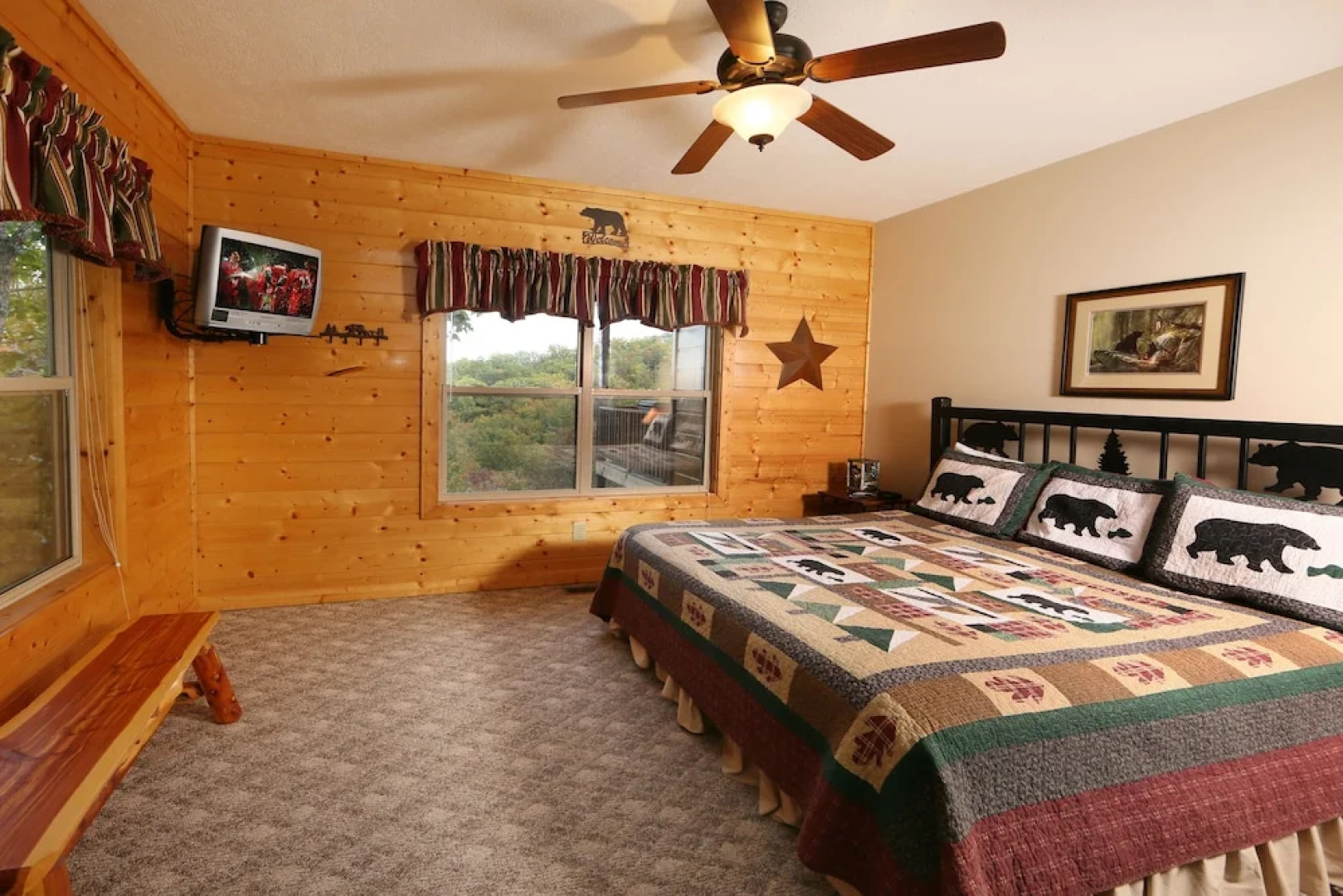 Mountain Shadow Lodge - Six Bedroom Cabin