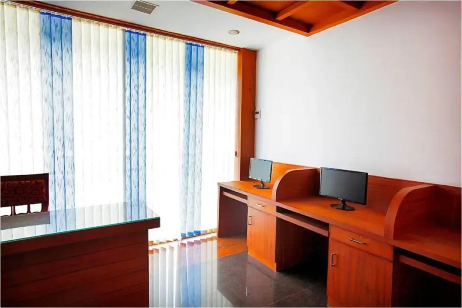 Hotel Vkj International