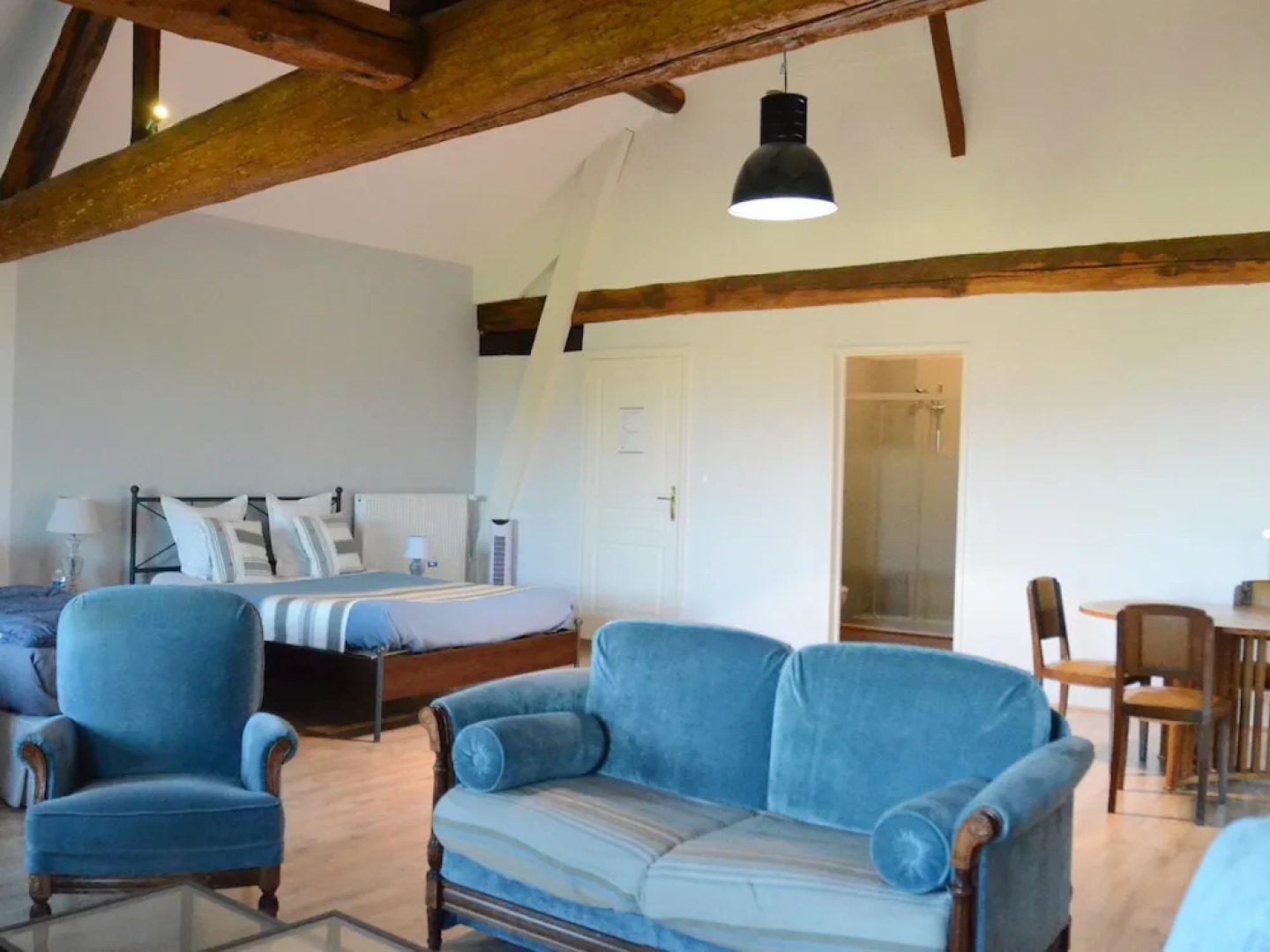 Le Jardin Des Pierres Dorées