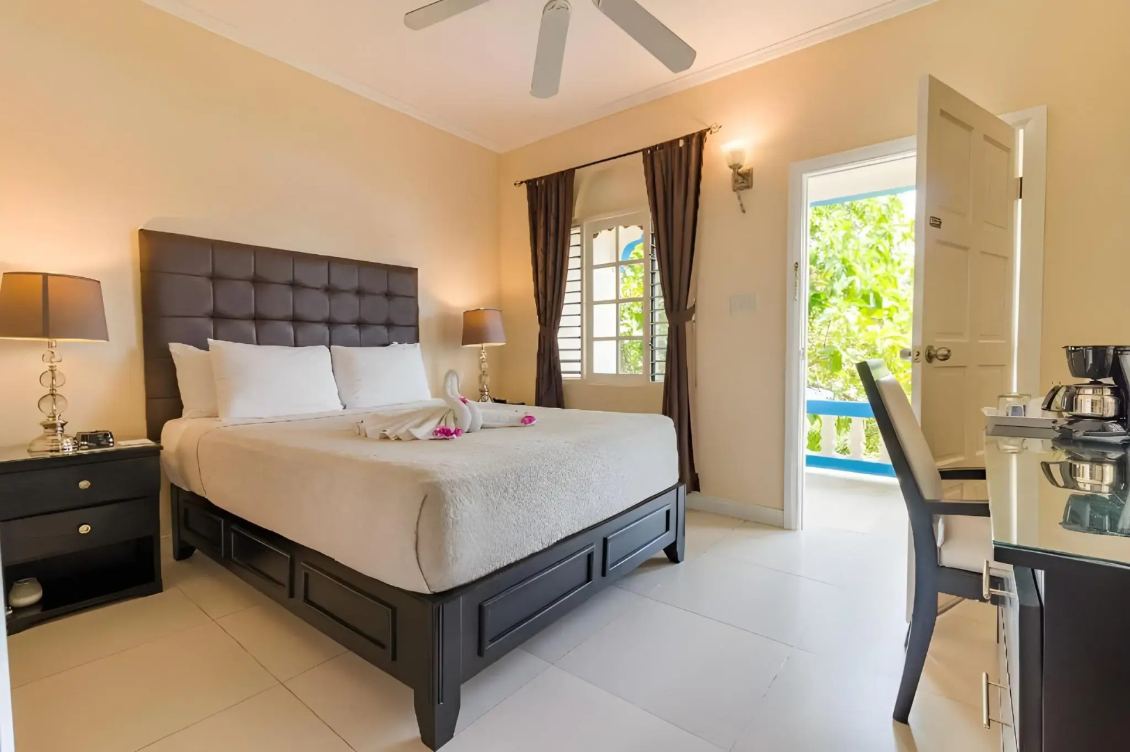 Travellers Beach Resort