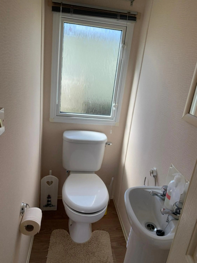 Forest & beach access Naish park