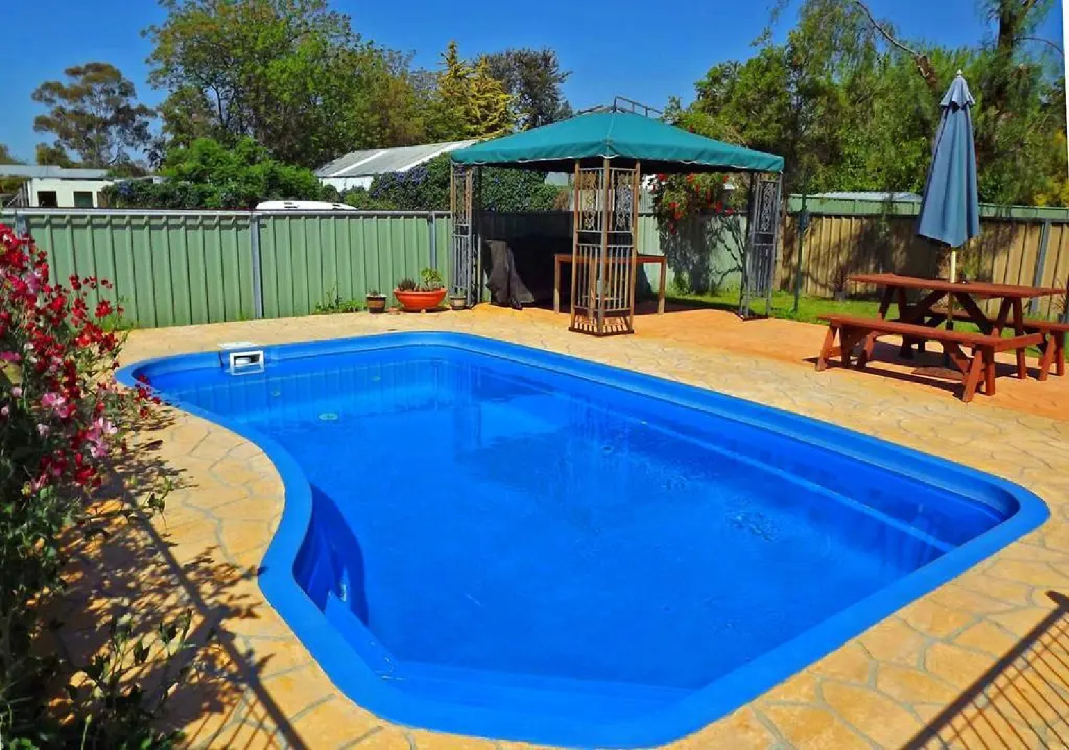 Castlereagh Lodge Motel