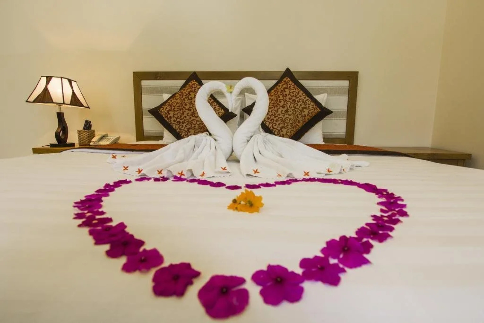 Huong Phong - Ho Coc Resort