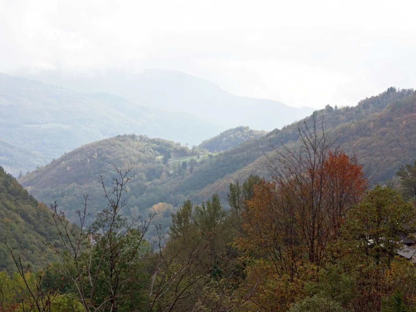 Refreshing Holiday Home With Pool, Garden, Tennis Court, BBQ