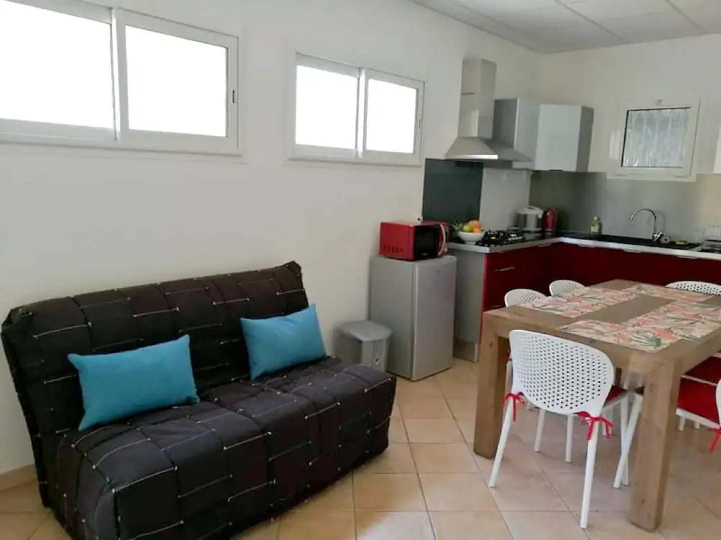 House With one Bedroom in La Rivière, With Private Pool and Wifi