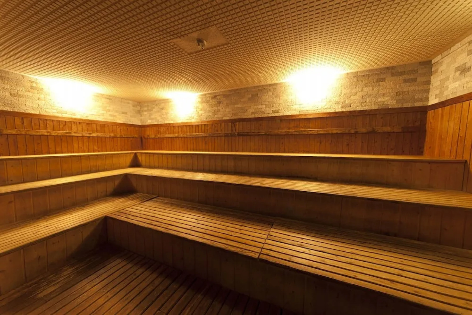 Gokuraku Onsen Takumi No Yado