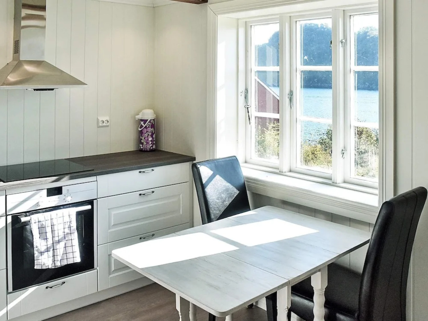6 Person Holiday Home in Ålesund