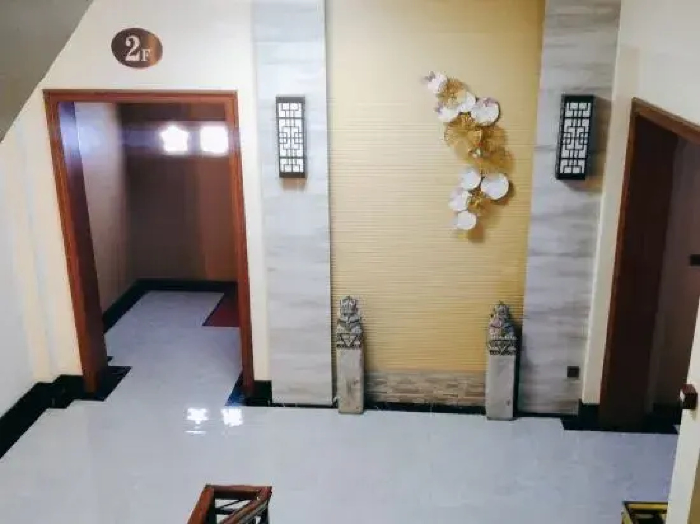 Shuimu Nianhua Hotel