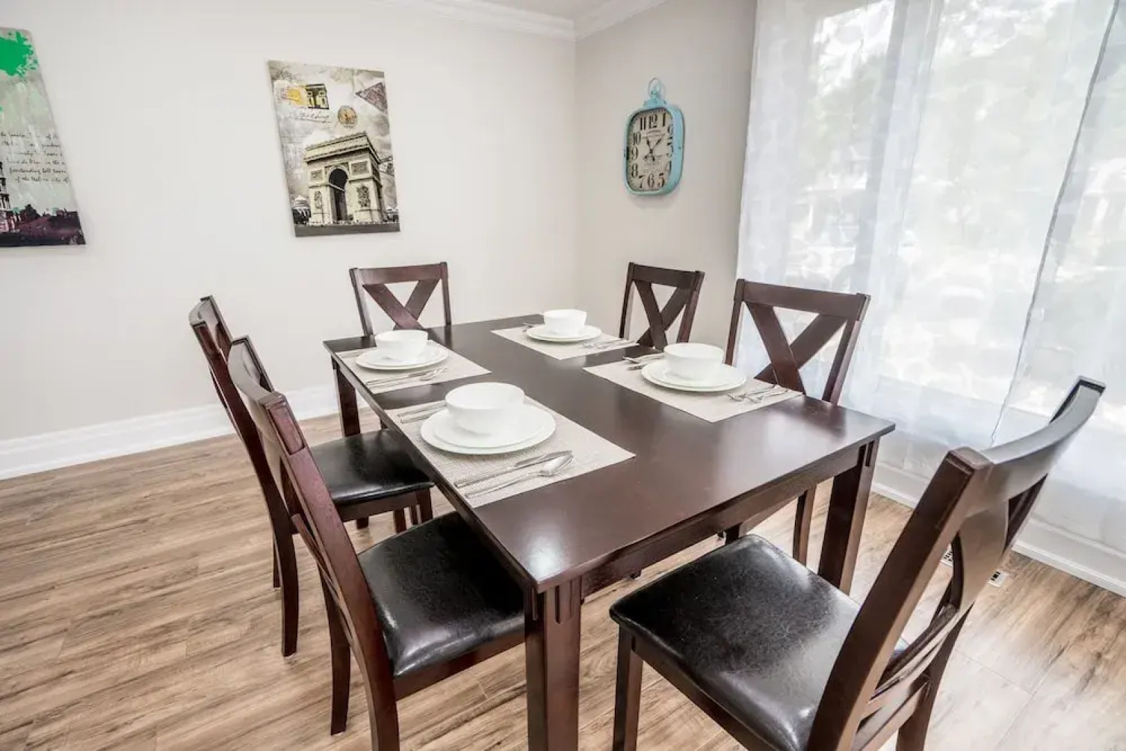 Entire Bungalow 5 Bedrooms