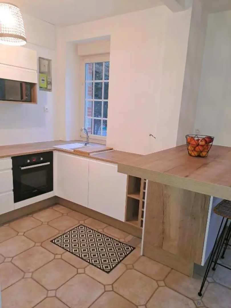 Villa bord de mer avec piscine couverte, bain nordique, salle de jeux.