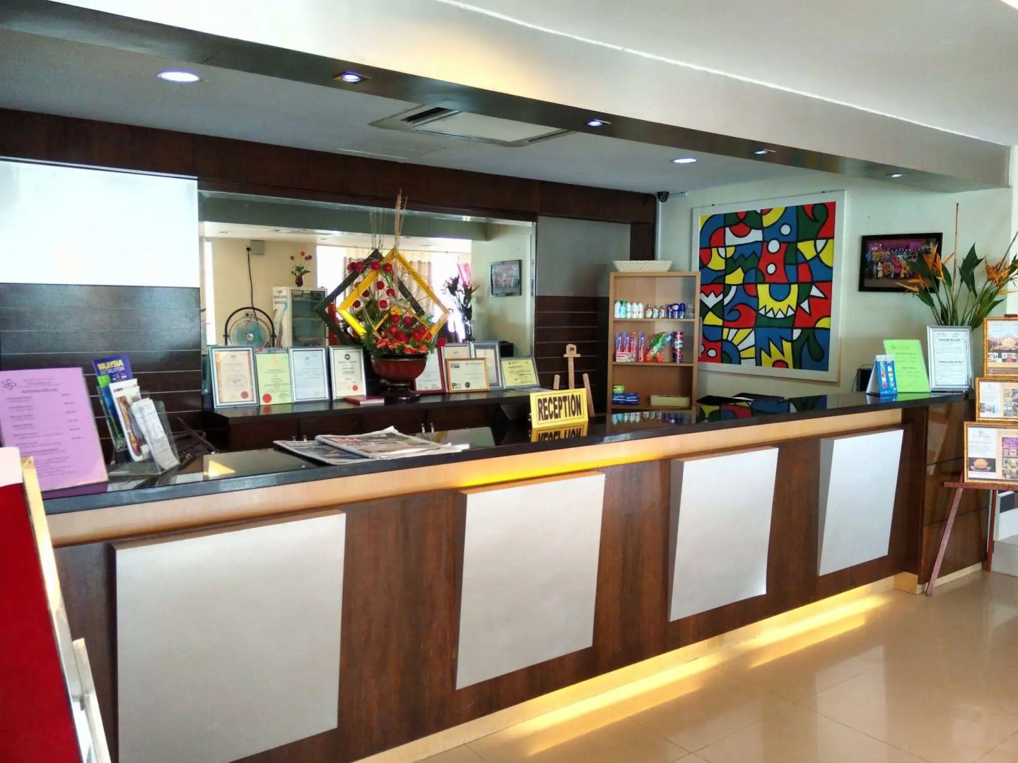 Capital O 89658 Bustani Hotel