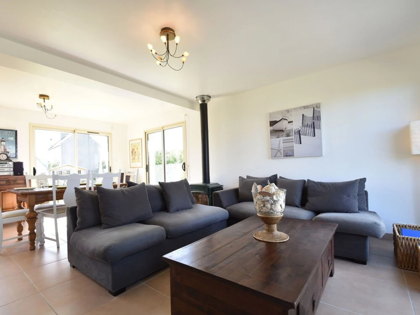 Luxurious Holiday Home in Plouhinec Near Sea