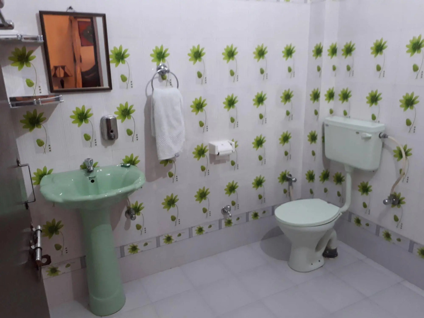 Kesar Heritage Guest House