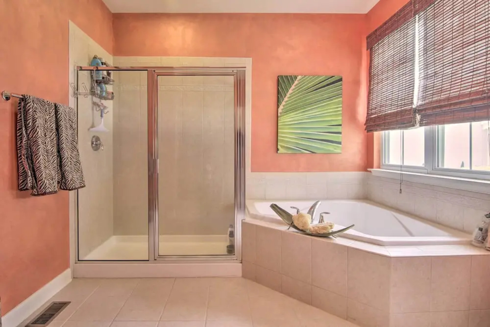 Golf & Beach Home w/ Bikes in Selbyville!