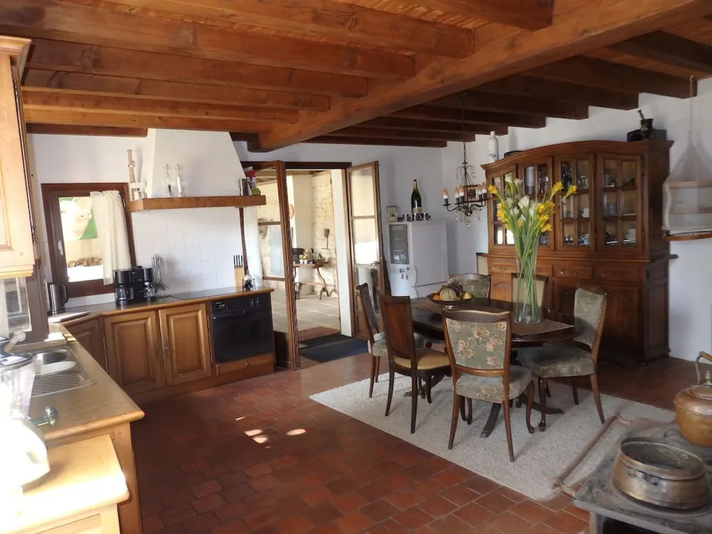 18th Century Farmhouse With Spacious Covered Terrace, Nearby Poitiers and Chinon