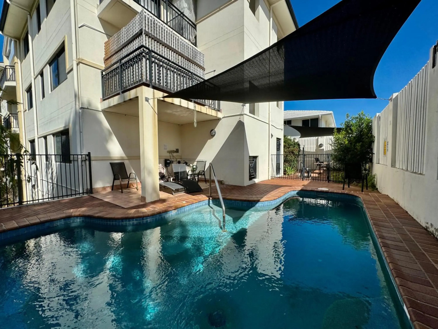 Townsville Lighthouse - 3/103 Strand