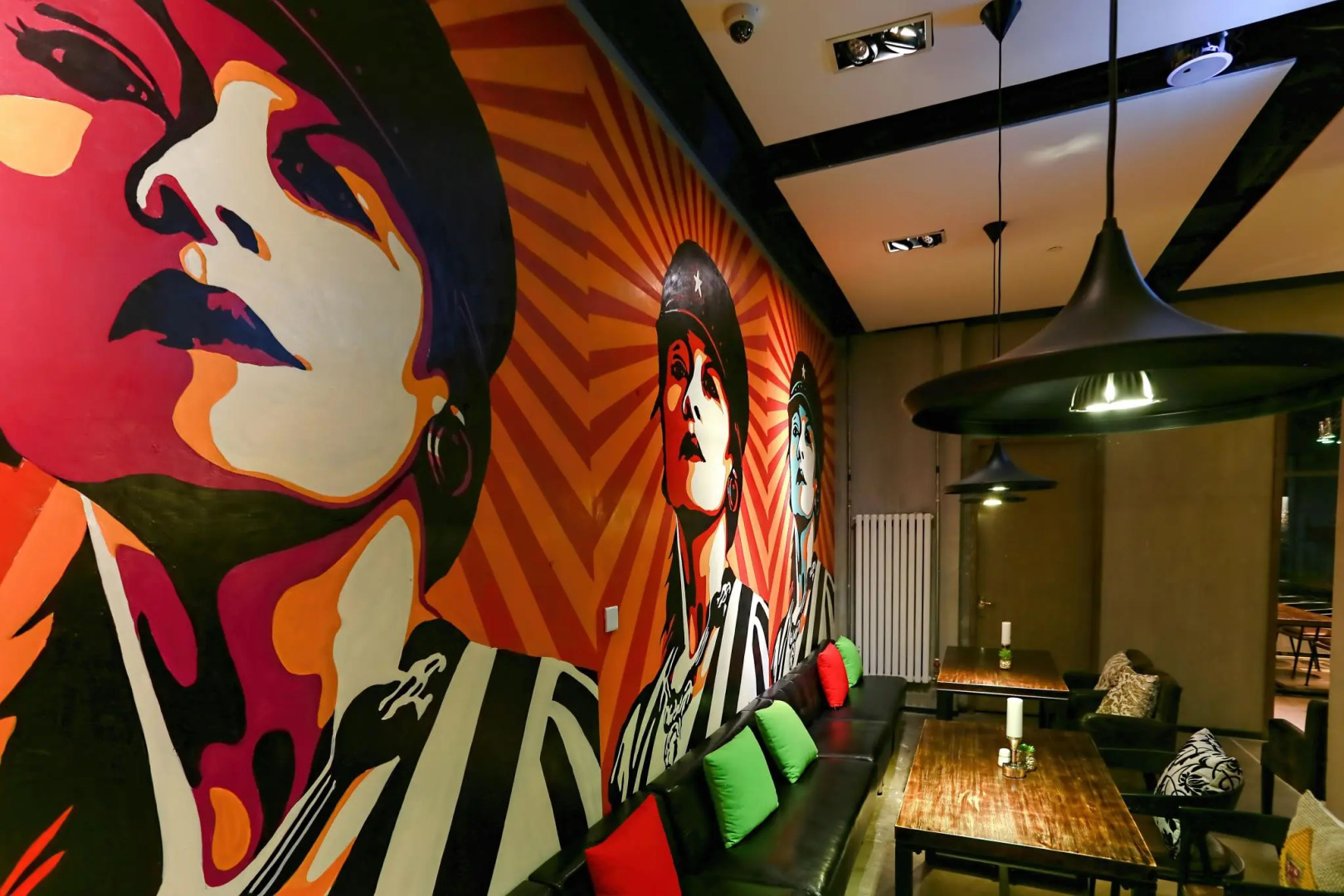 Time Tunnel Designer Hotel