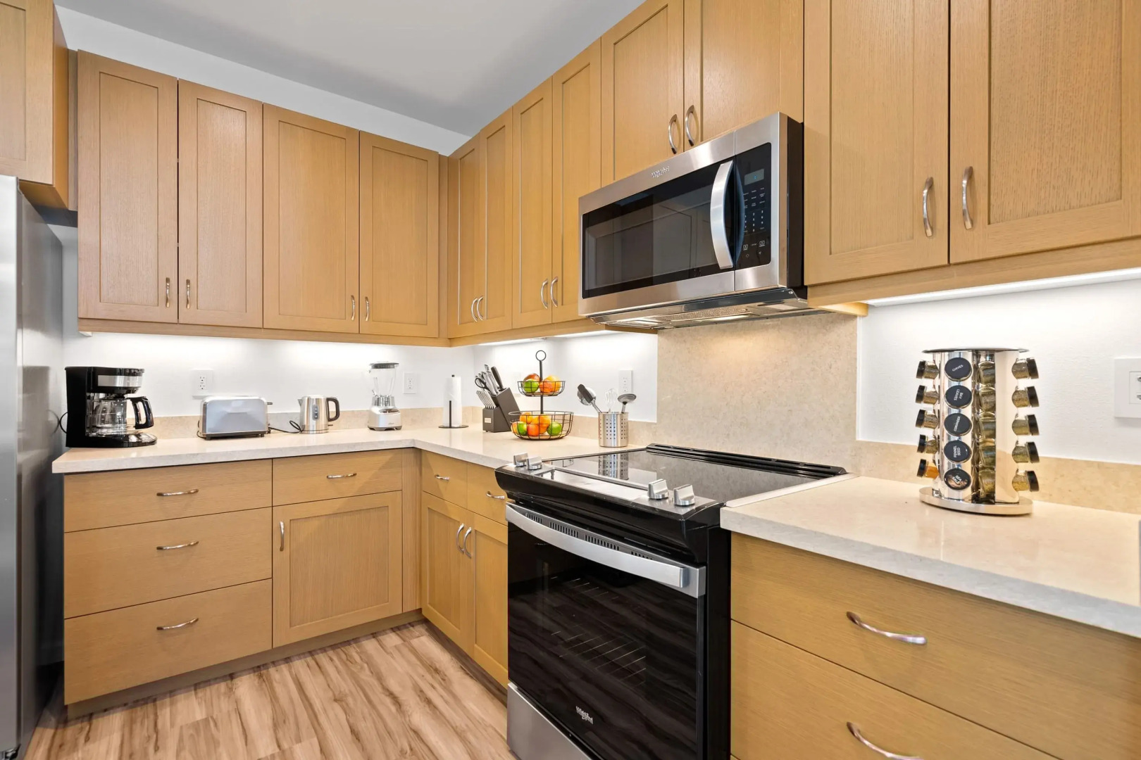 Mauna View by Avantstay 10min to Beach, Backyard