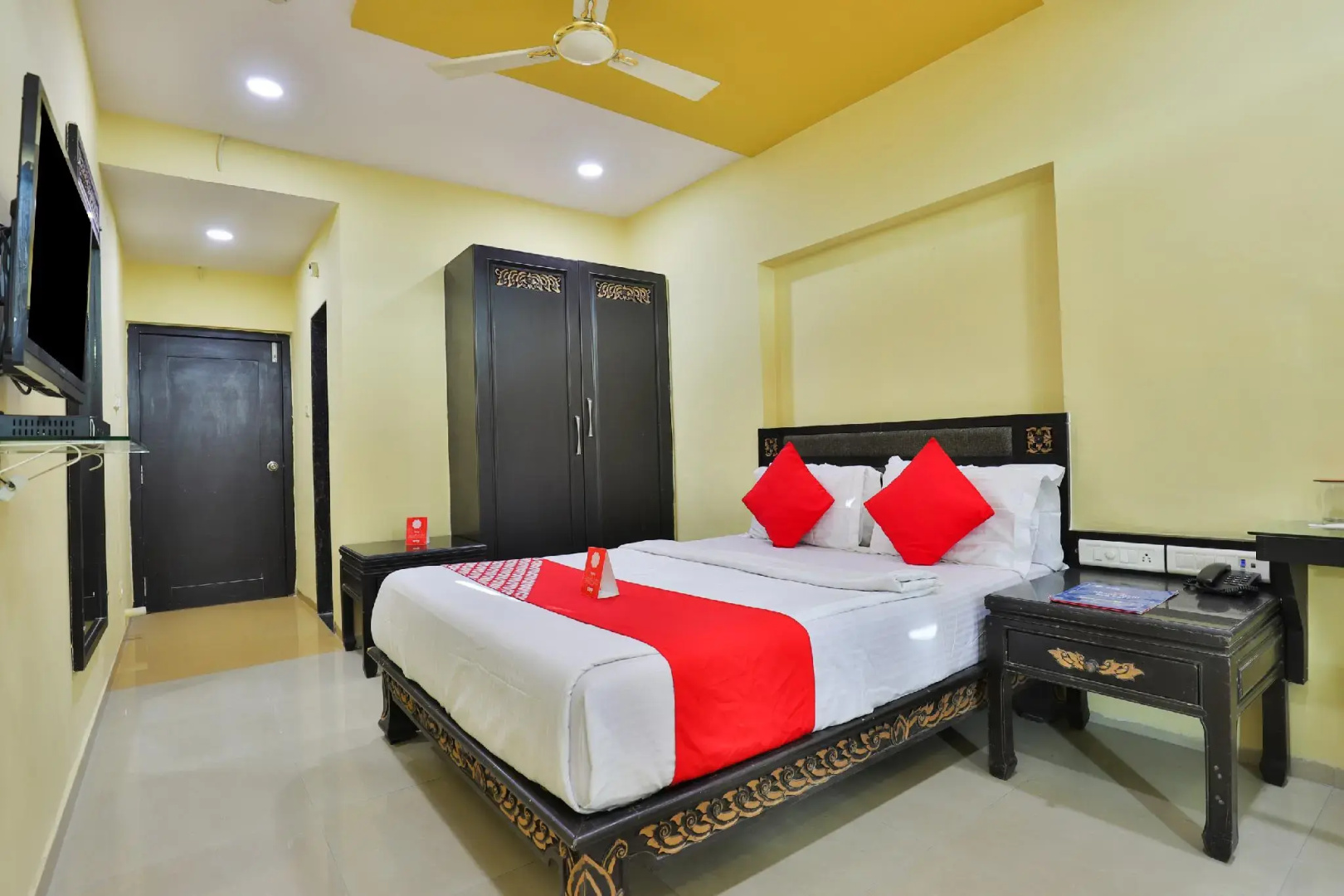 Hotel Lotus Residency