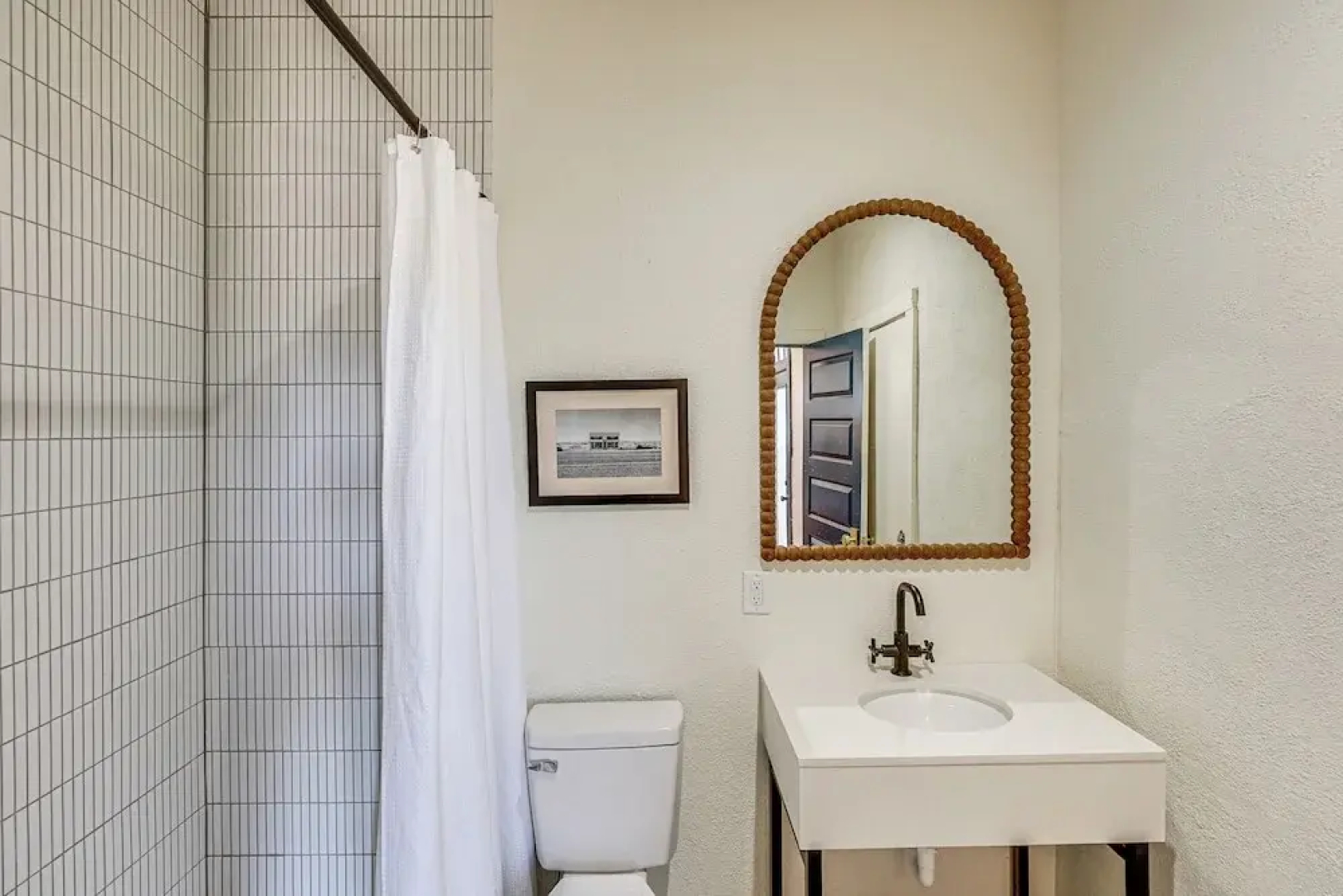 4 Mi to Davis Mountains State Park: Family Retreat