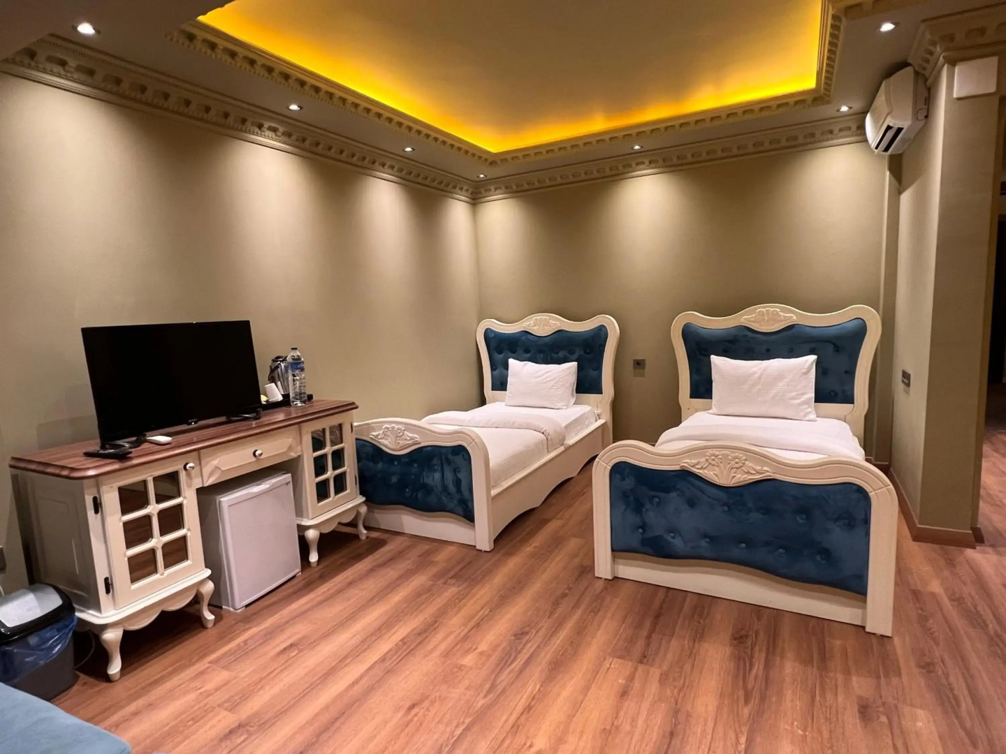 Real King Residence