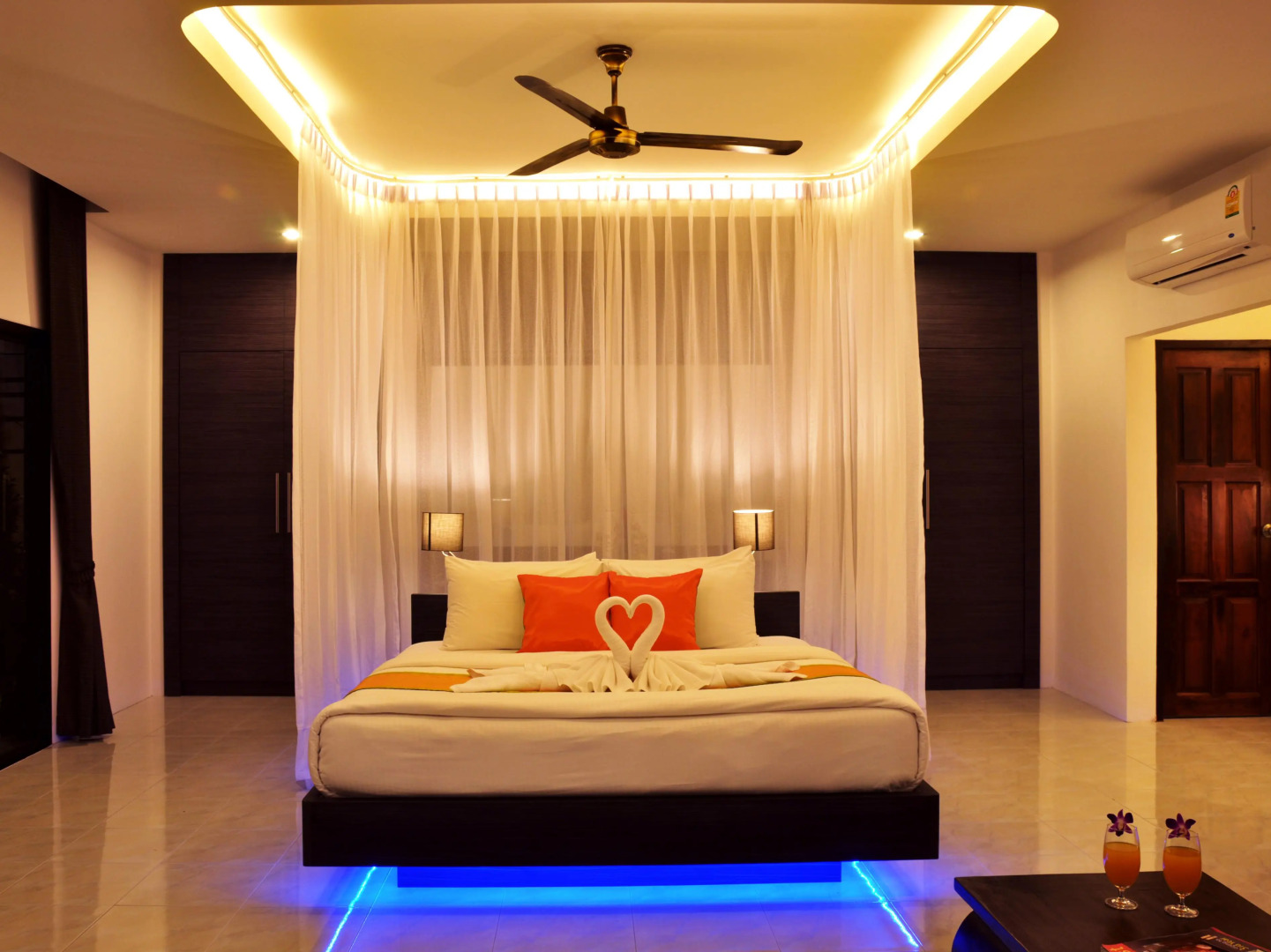 AT Pool Villa Resort