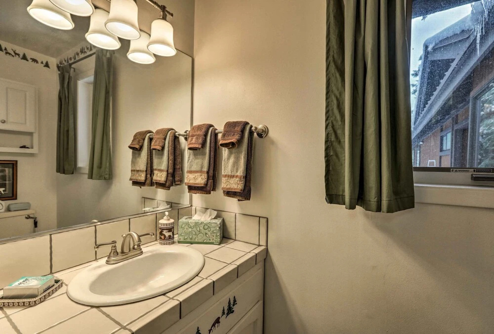 Lake Tahoe Family Home w/ Hot Tub & Game Room!