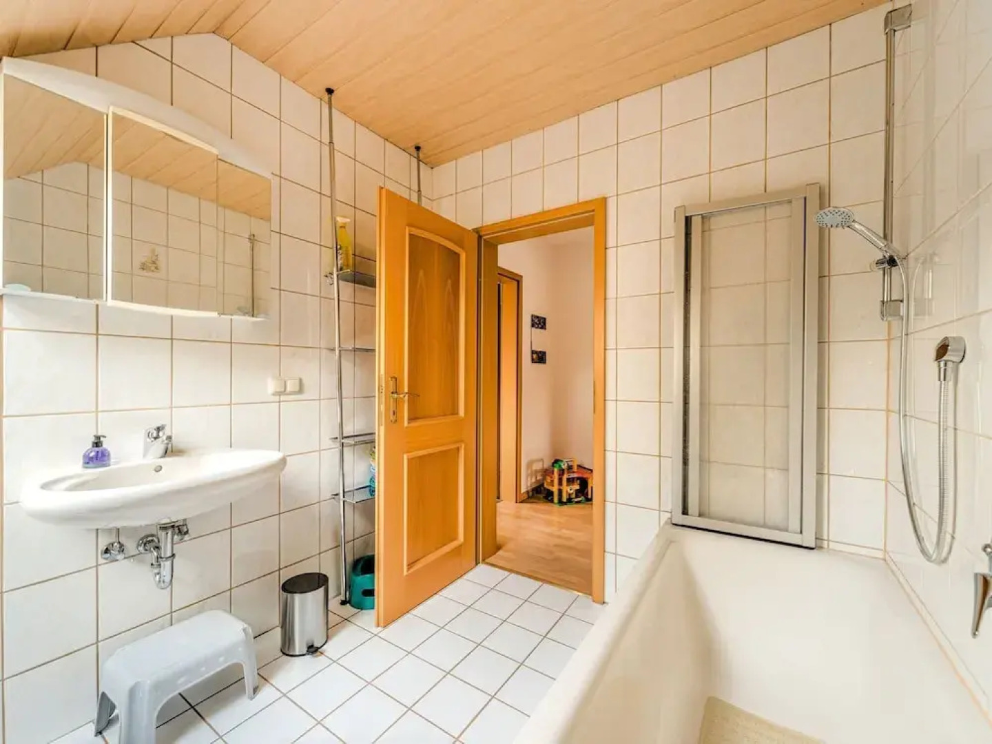 Apartment in Marktrodach With Sauna & Garden