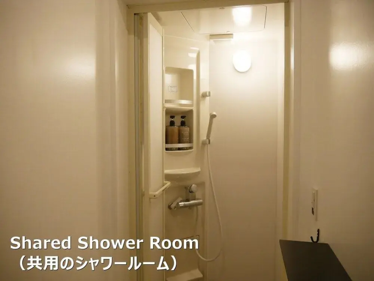 J-Hoppers Lake Biwa Guesthouse