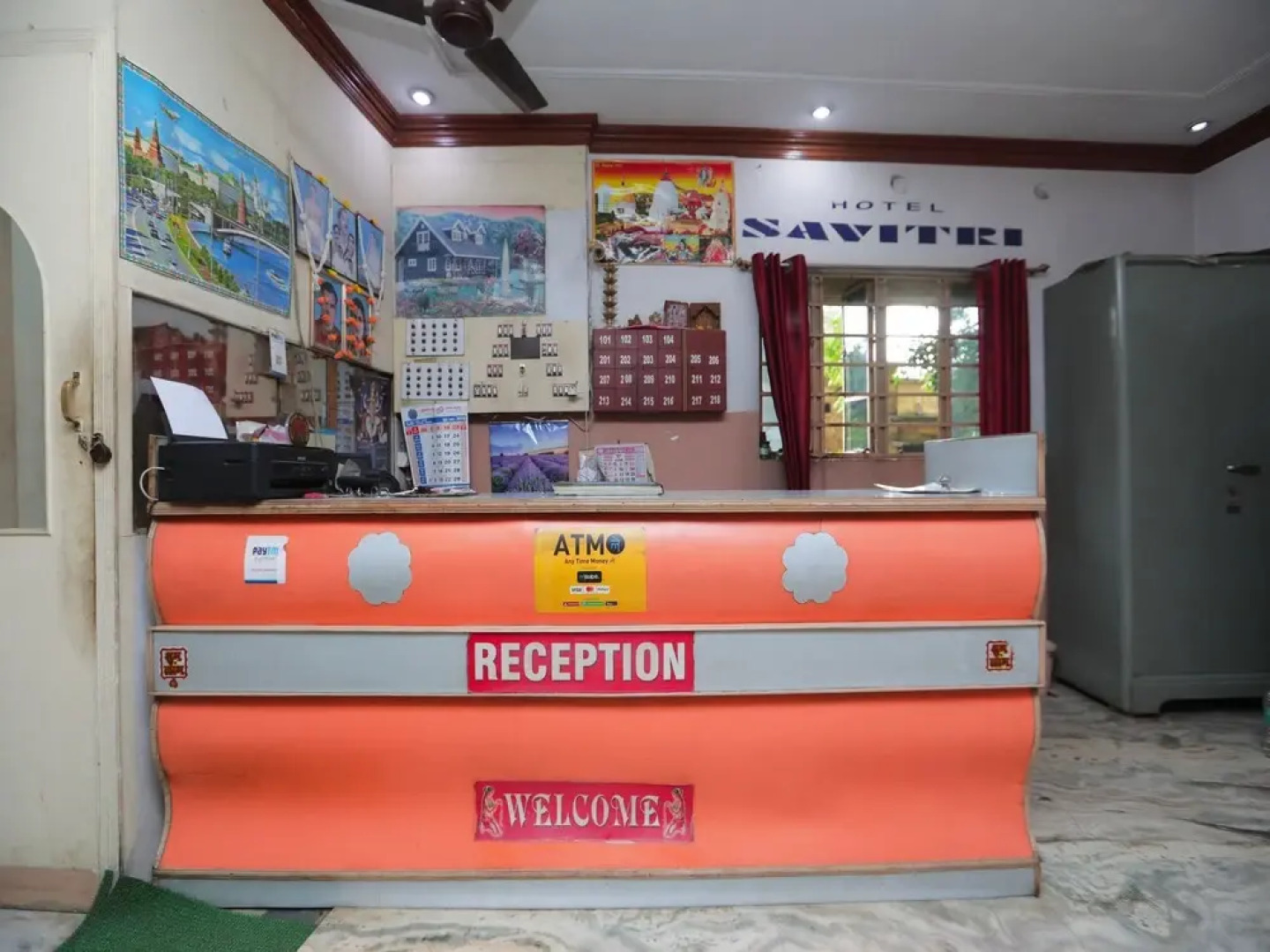 SPOT ON 45472 Hotel Savitri