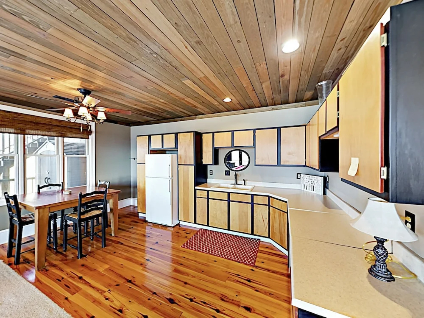 Mountaintop - 4 Br Home