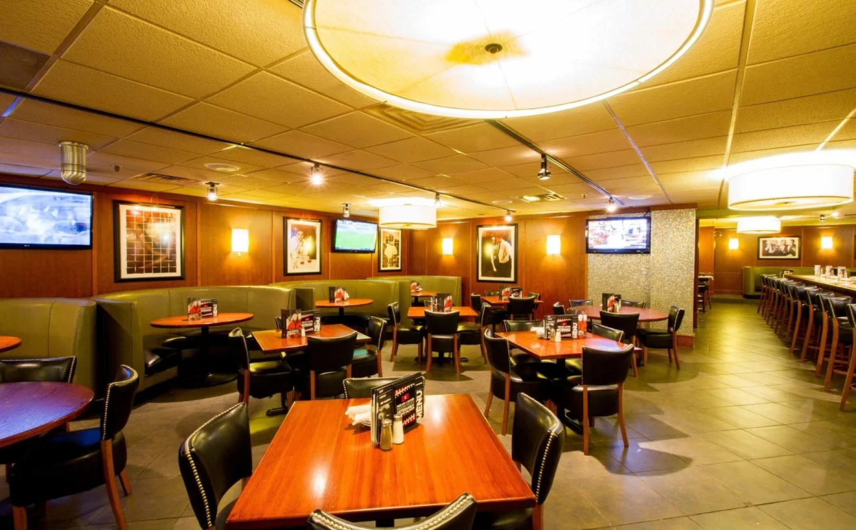 Holiday Inn Chicago North Shore by IHG