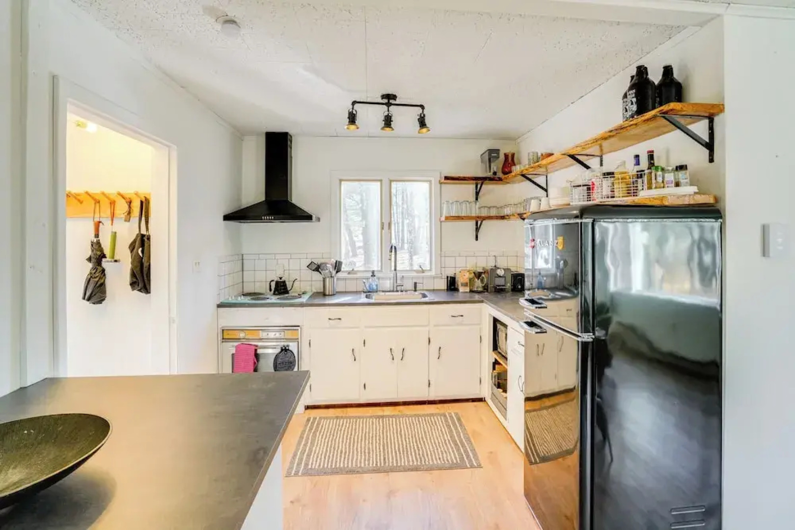 Mtn Views + On-site Hiking Trails: Catskills Cabin