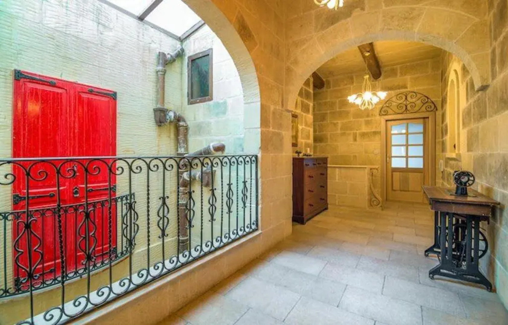 5 bedrooms villa with private pool and wifi at In Nadur 1 km away from the beach