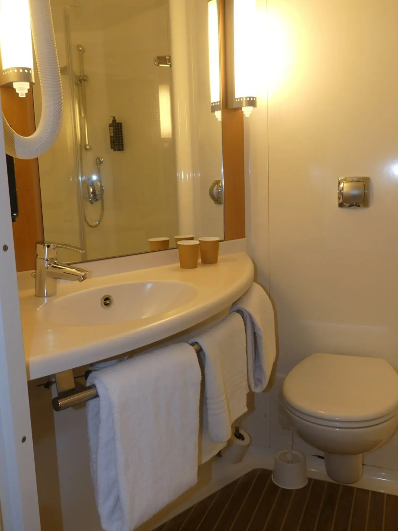 ibis Istres Trigance