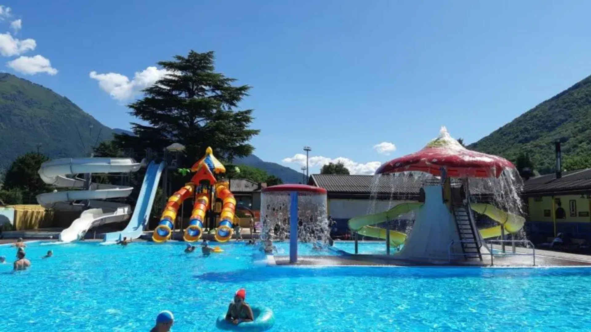 Te huur: 5 persoons chalet aan het Luganomeer