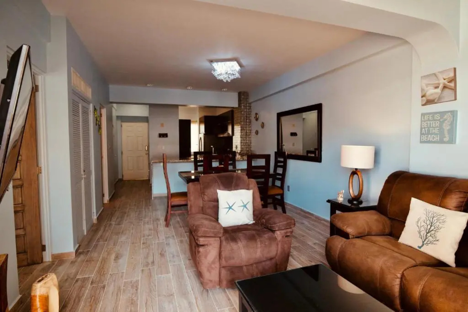 Maz4you Beachfront Condo