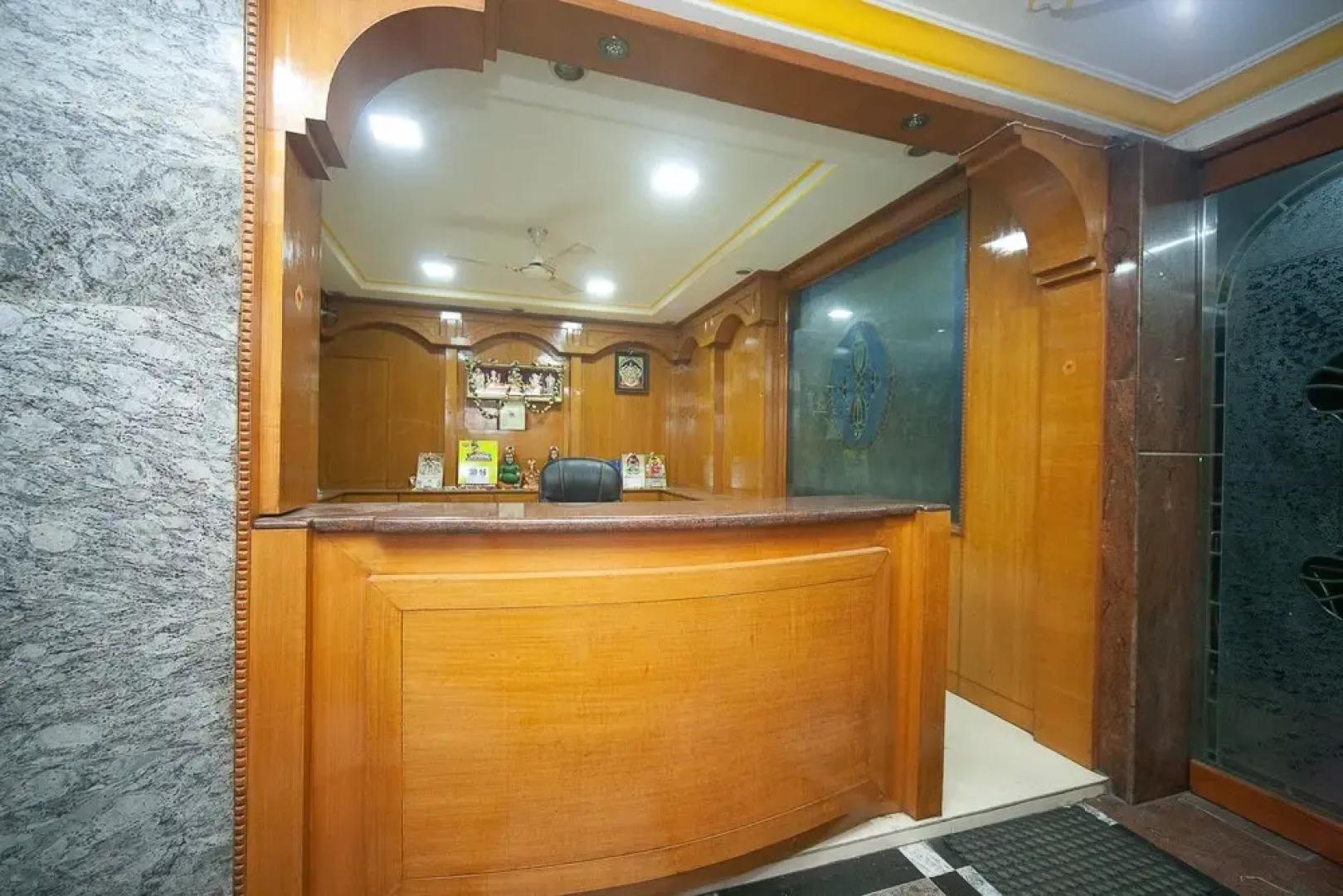 SPOT ON 30656 Sree Padma Residency