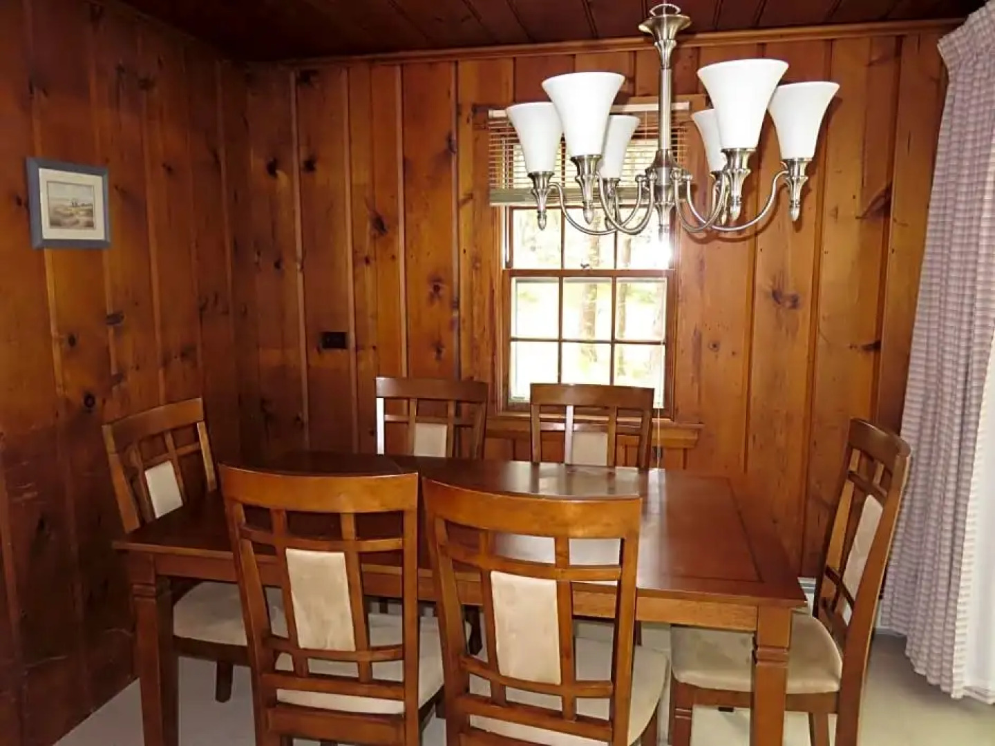 Cottages at the Even'tide Resort