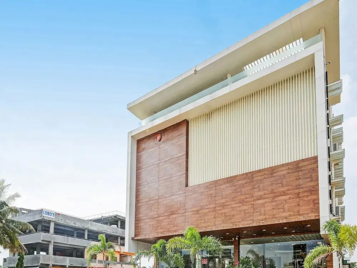 OYO 24959 Slv Royal Inn