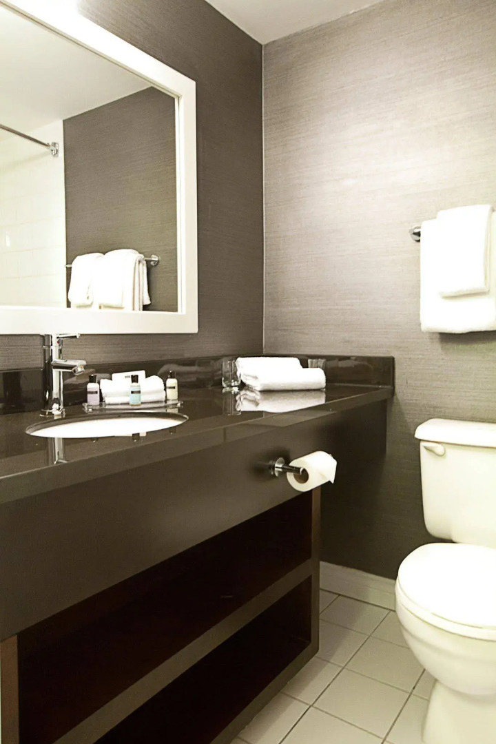 Sandman Hotel & Suites Kelowna