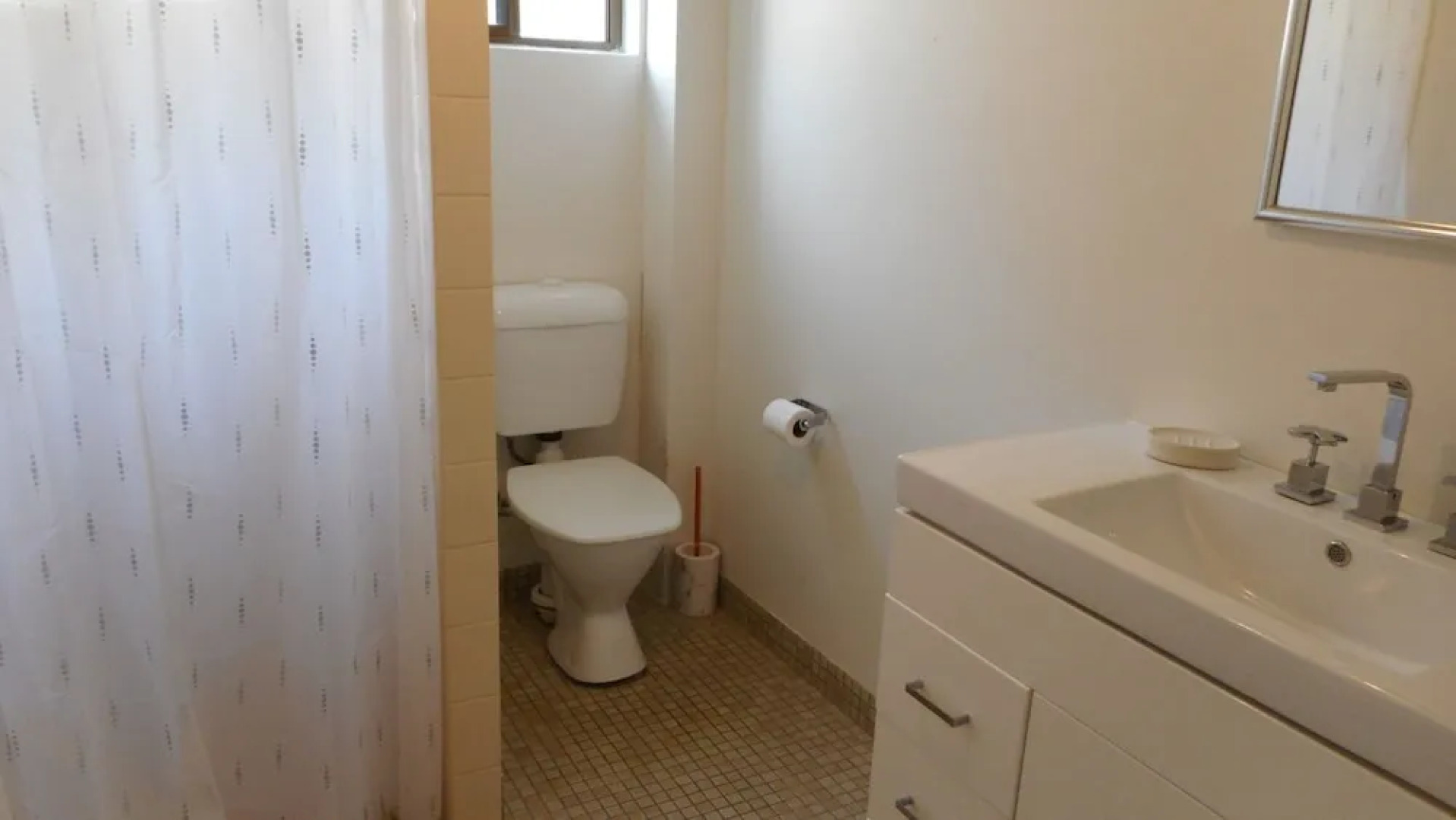 Dunbar Court Unit 4 at South West Rocks