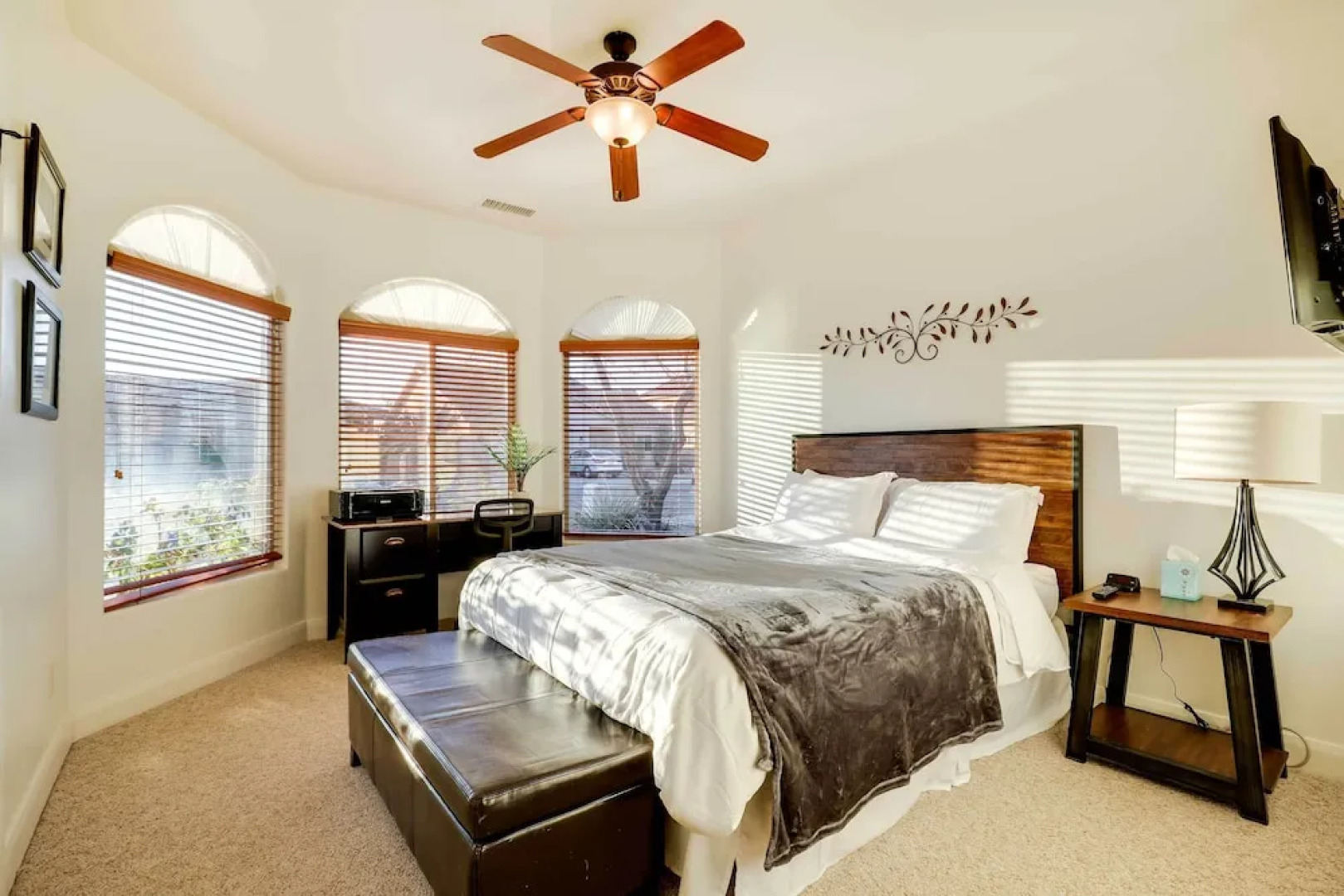 Fire Pit & Mountain Views: Horseshoe Bend Retreat