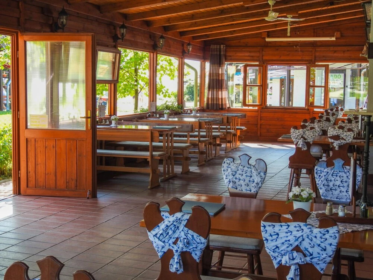 Vadkacsa Étterem és Panzió