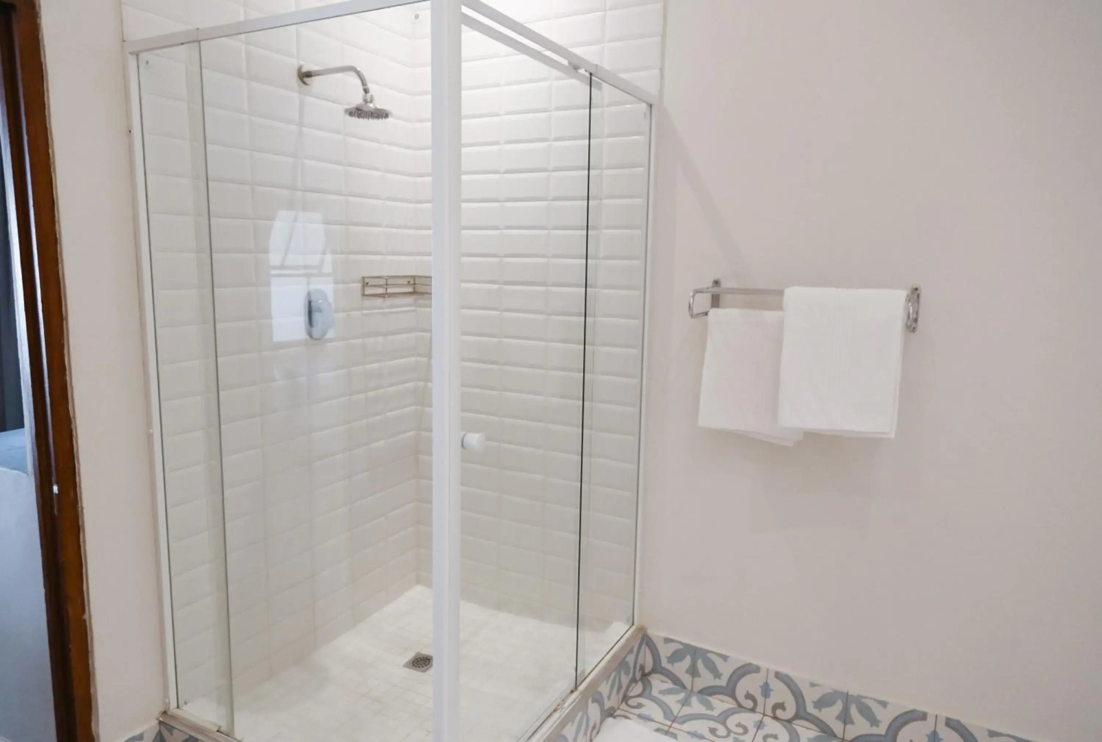 Le Pommier Wine Estate