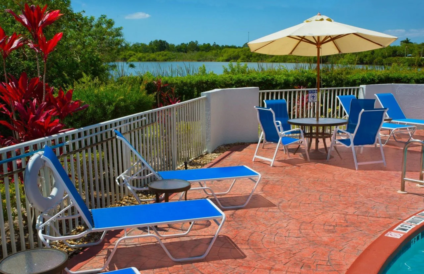 Holiday Inn Express & Suites Port Charlotte by IHG