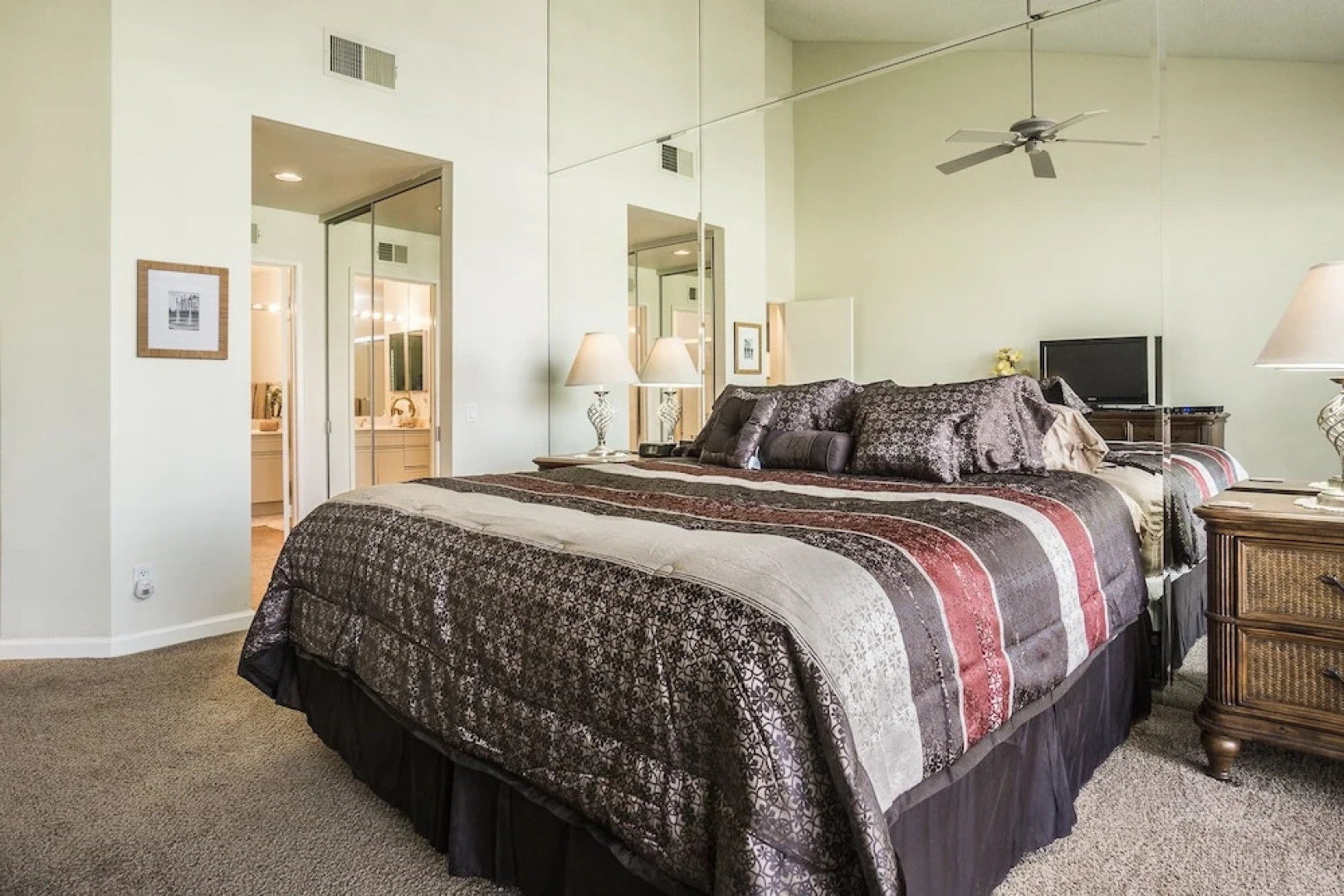 Golf Course View Condo by RedAwning